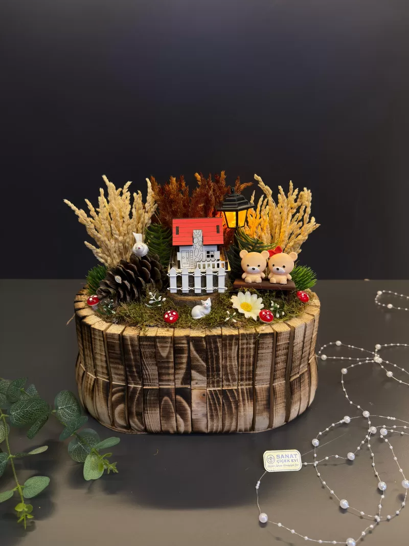 Ahşap Saksıda Işıklı Mini Bahçe